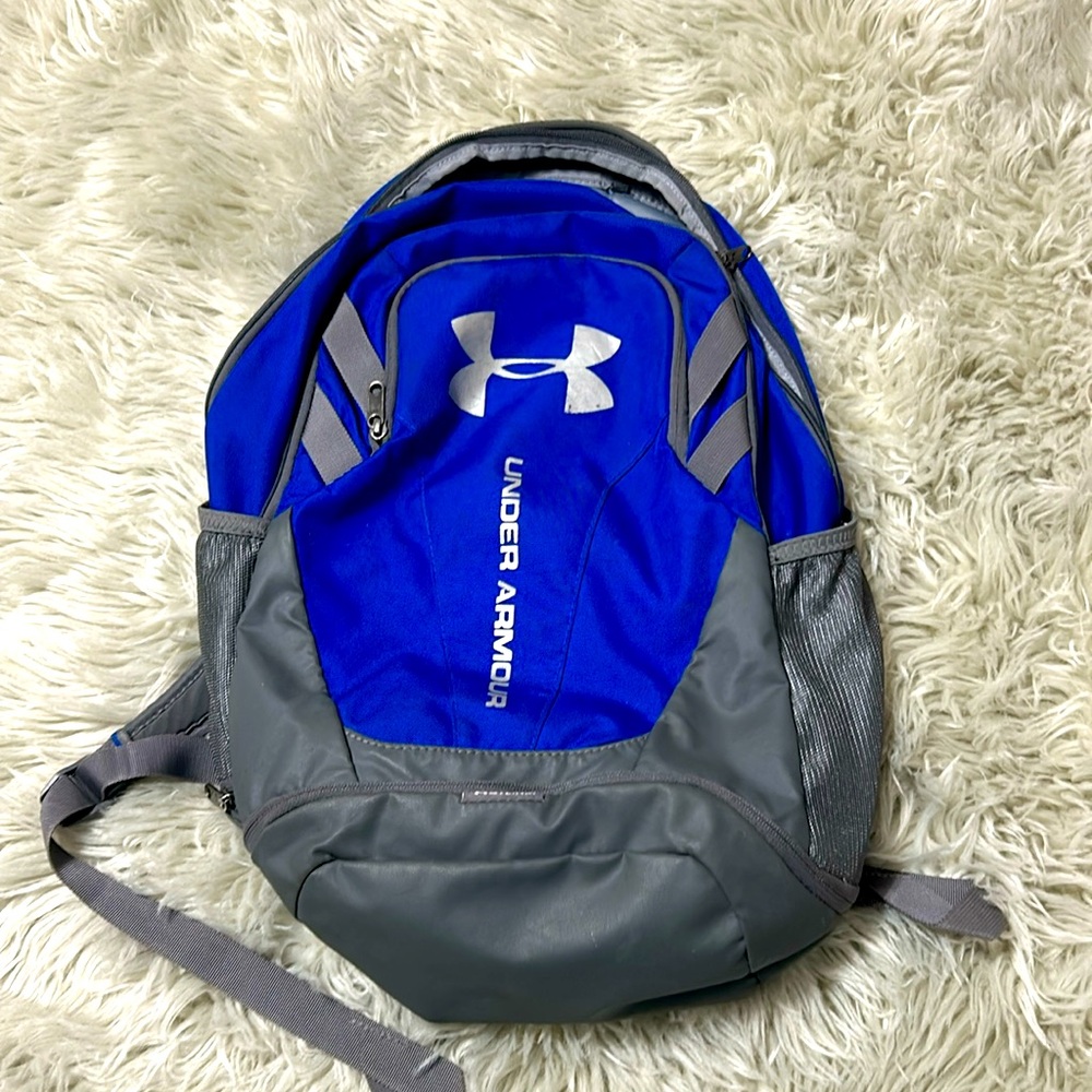 Under Armour Backpack. Gently used . Still in good condition . Smoke free home